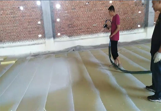 聚氨酯噴涂機種類(圖1) 聚氨酯噴涂機冷庫保溫案例