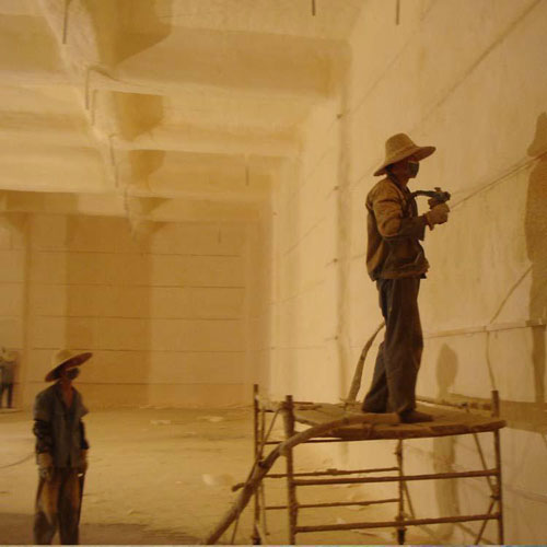 聚氨酯噴涂機(jī)冷庫保溫發(fā)泡(圖4) 冷庫保溫發(fā)泡現(xiàn)場發(fā)泡施工案例