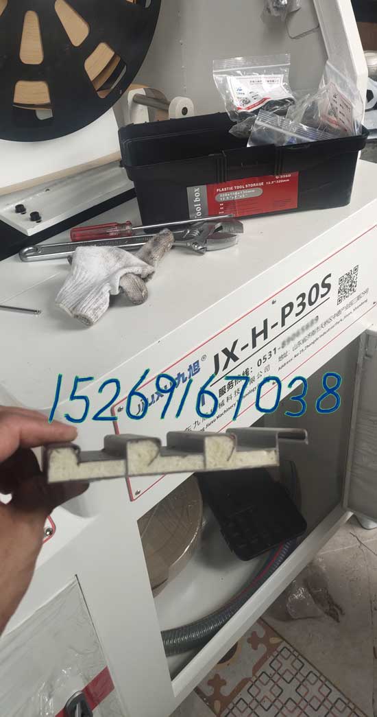 JX-H-P30S 鋁型材穿條機(jī) 批發(fā)促銷價(jià)格(圖5) 長城板空腔穿條發(fā)泡案例