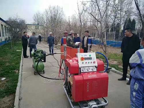 糧庫聚氨酯噴涂保溫低溫隔熱(圖2) H5600聚氨酯聚脲兩用噴涂機(jī)