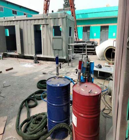 集裝箱聚氨酯噴涂施工發(fā)泡設(shè)備(圖2) 集裝箱聚氨酯噴涂