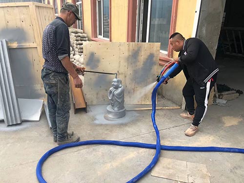 什么東西噴涂到泡沫上增加硬度(圖2) 聚脲噴涂到泡沫上增加硬度