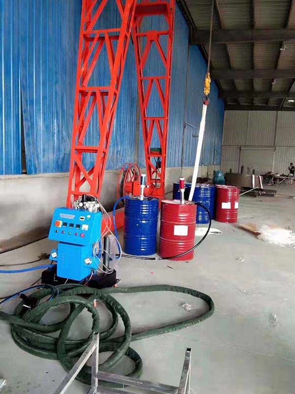 遼寧聚氨酯噴涂機(圖1) 遼寧聚氨酯噴涂機罐體填充澆注