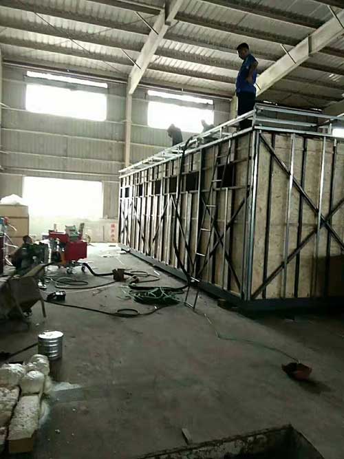 集裝箱房二次做保溫聚氨酯噴涂機行不行(圖1) 集裝箱房二次做保溫聚氨酯噴涂機